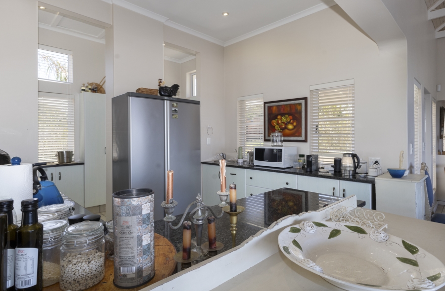 5 Bedroom Property for Sale in Kleinemonde Eastern Cape